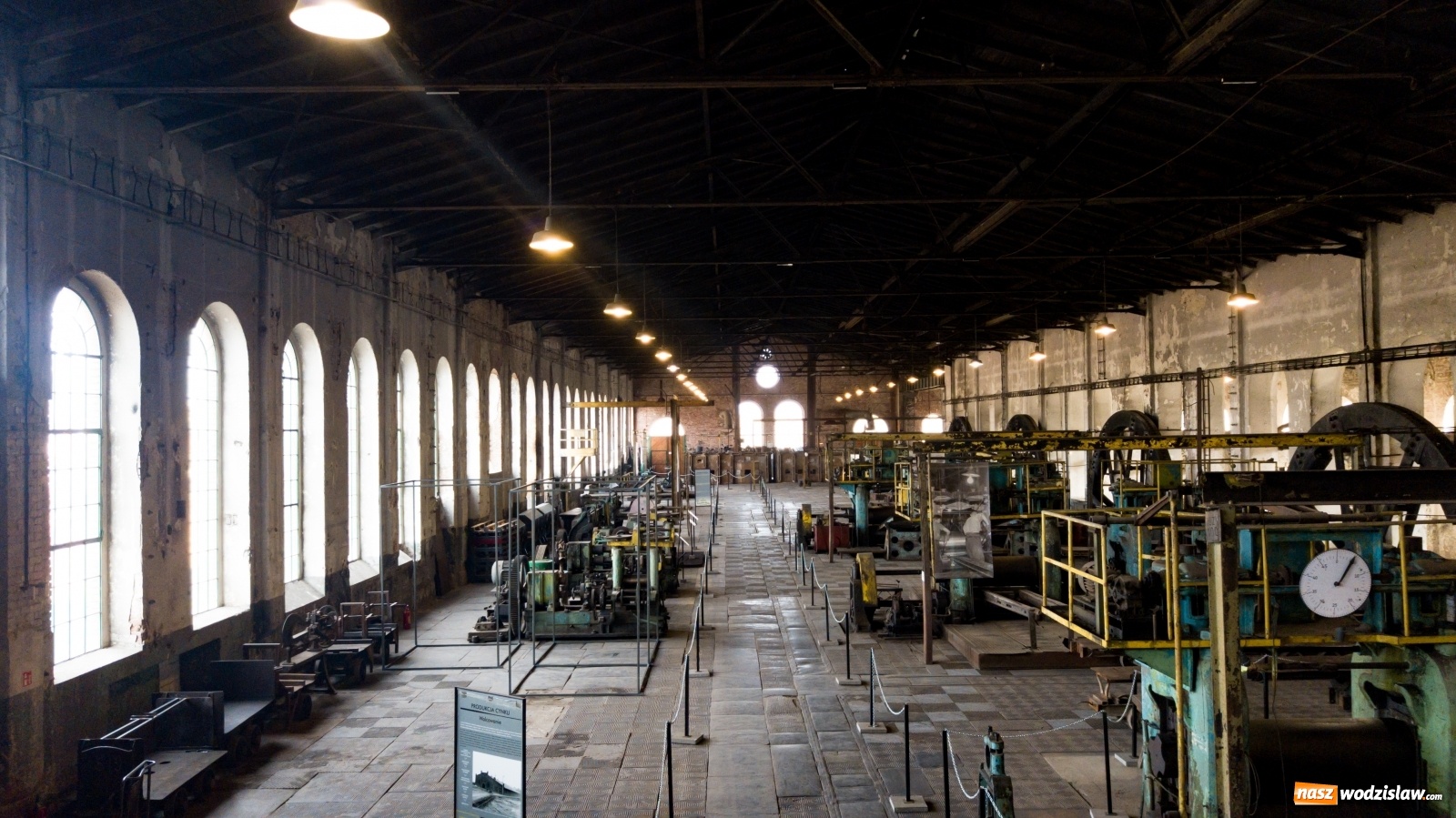 Zdjęcie w galerii na portalu naszwodzislaw.com: Ruszyło finałowe głosowanie w plebiscycie na najbardziej filmowe miejsce w regionie wiadomości z regionu