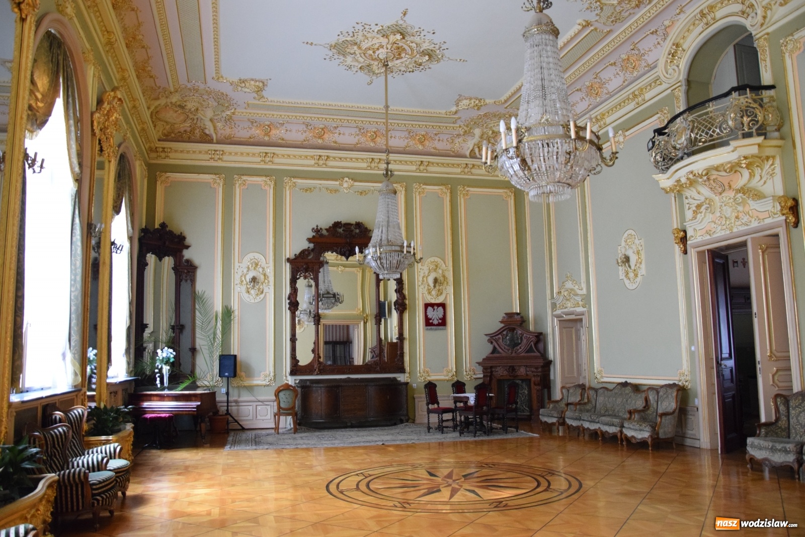 Zdjęcie w galerii na portalu naszwodzislaw.com: Ruszyło finałowe głosowanie w plebiscycie na najbardziej filmowe miejsce w regionie wiadomości z regionu