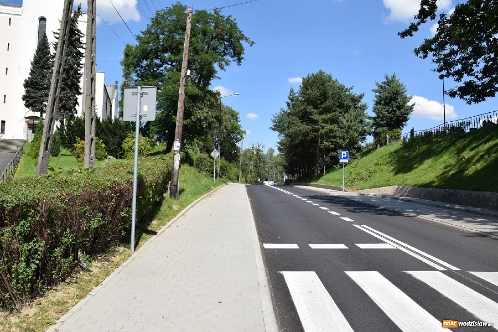 Zdjęcie w galerii na portalu naszwodzislaw.com: Remont ulicy Szkolnej w Połomi zakończony wiadomości z regionu