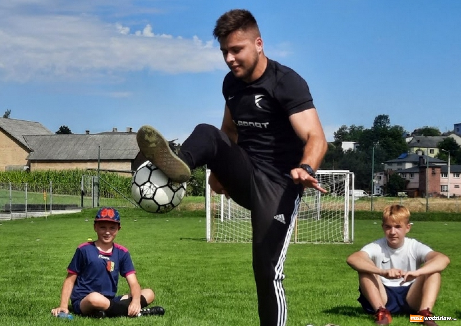 Zdjęcie w galerii na portalu naszwodzislaw.com: Mistrz Talentiady. Turniej piłki nożnej w Połomi wiadomości z regionu