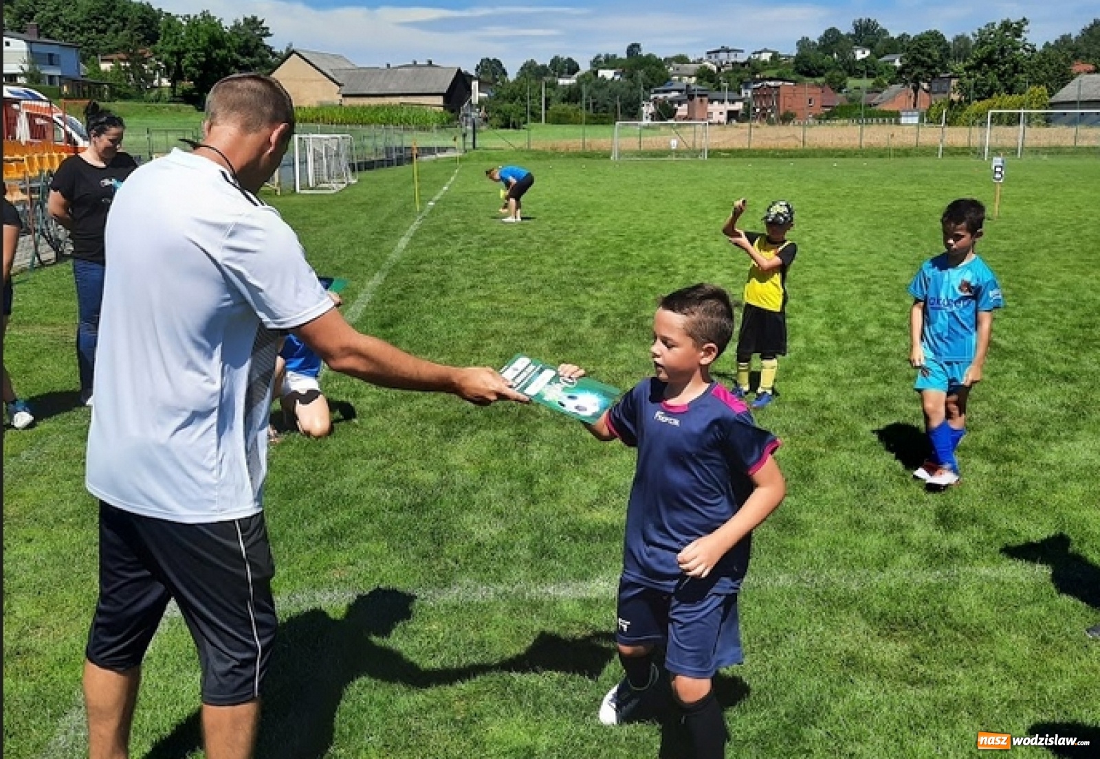 Zdjęcie w galerii na portalu naszwodzislaw.com: Mistrz Talentiady. Turniej piłki nożnej w Połomi wiadomości z regionu