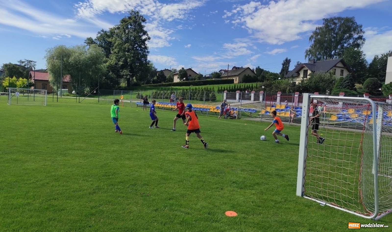Zdjęcie w galerii na portalu naszwodzislaw.com: Mistrz Talentiady. Turniej piłki nożnej w Połomi wiadomości z regionu