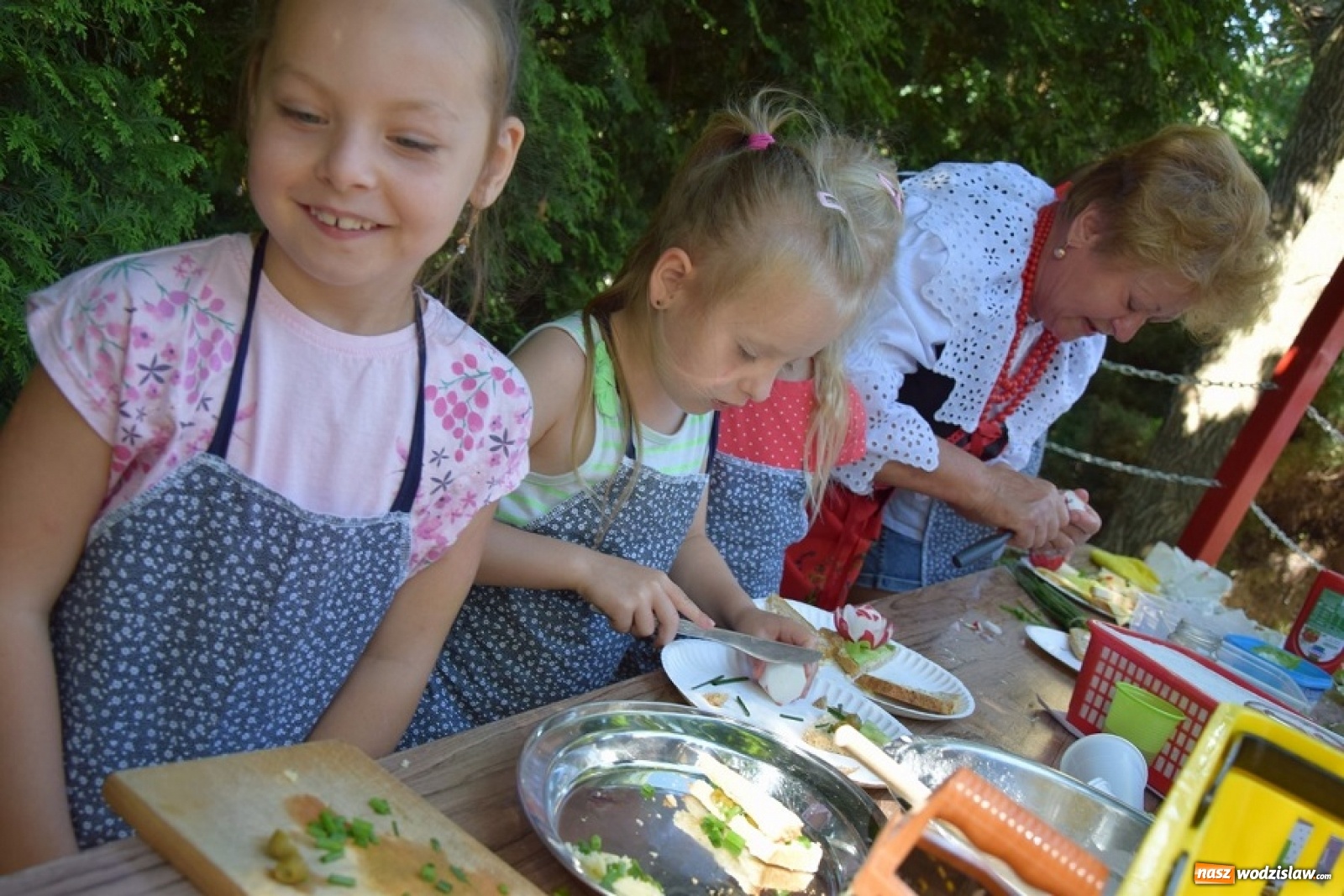 Zdjęcie w galerii na portalu naszwodzislaw.com: Master Chef na Polanie Kultury w Połomi wiadomości z regionu