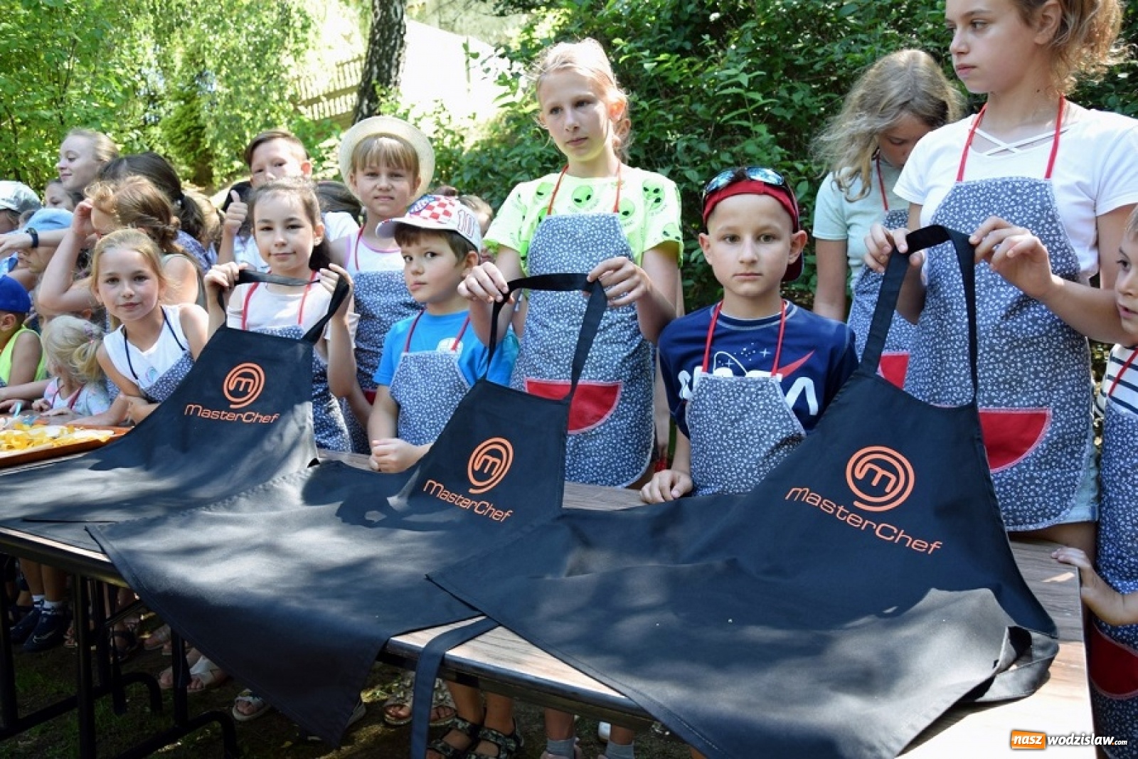 Zdjęcie w galerii na portalu naszwodzislaw.com: Master Chef na Polanie Kultury w Połomi wiadomości z regionu