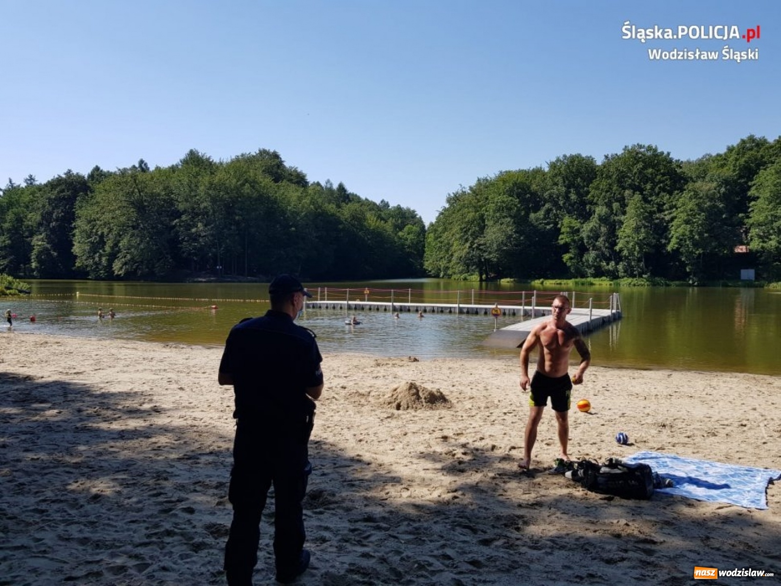 Zdjęcie w galerii na portalu naszwodzislaw.com: Bezpieczne wakacje ze służbami wiadomości z regionu
