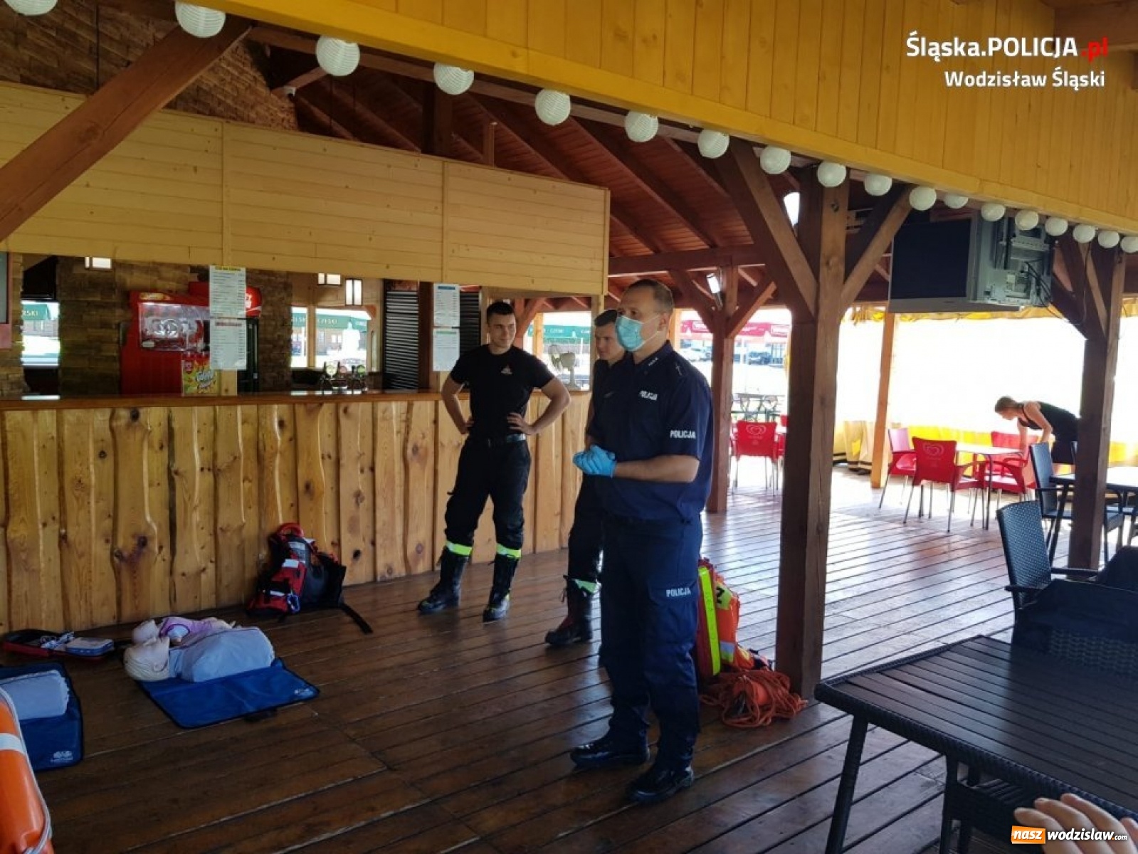 Zdjęcie w galerii na portalu naszwodzislaw.com: Bezpieczne wakacje ze służbami wiadomości z regionu