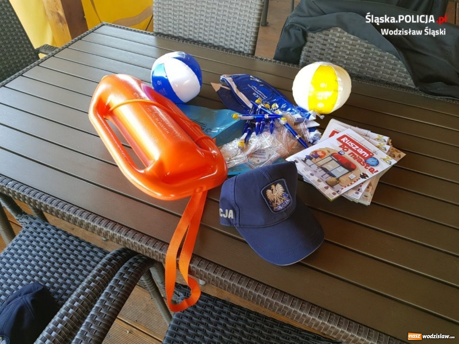 Zdjęcie w galerii na portalu naszwodzislaw.com: Bezpieczne wakacje ze służbami wiadomości z regionu