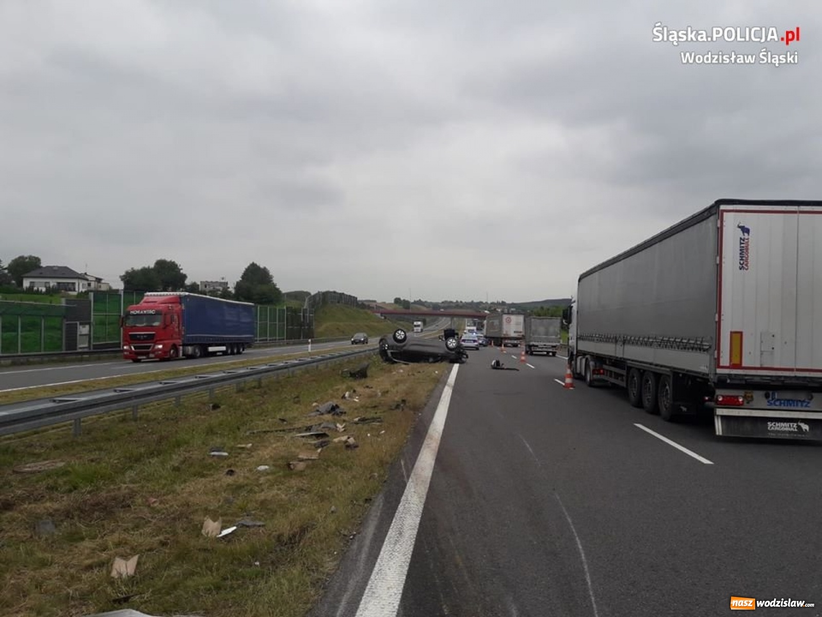 Zdjęcie w galerii na portalu naszwodzislaw.com: Czterech rannych po wypadku na A1 wiadomości z regionu