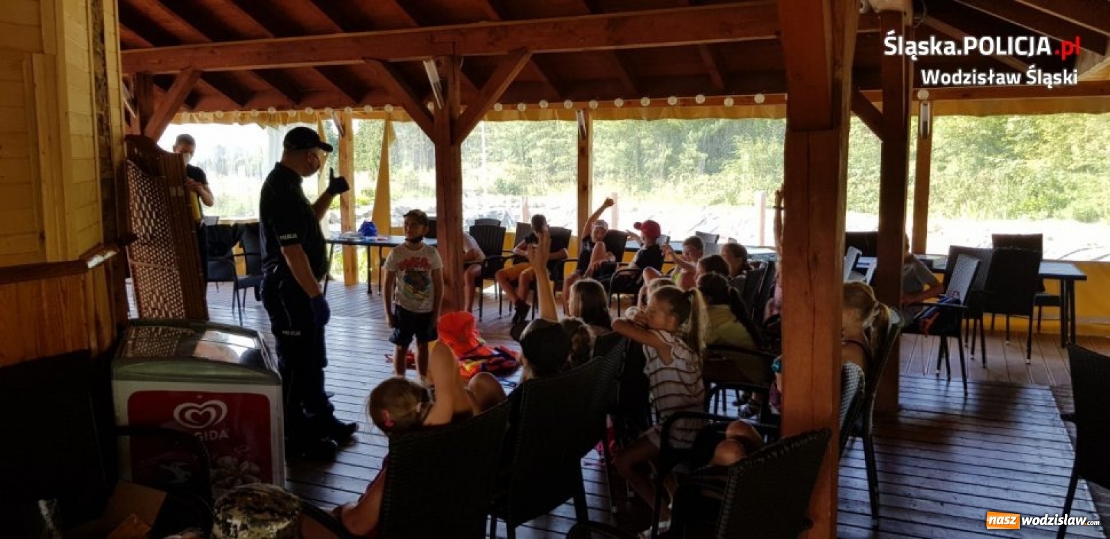 Zdjęcie w galerii na portalu naszwodzislaw.com: Wspólne działania wodzisławskich policjantów i strażaków wiadomości z regionu