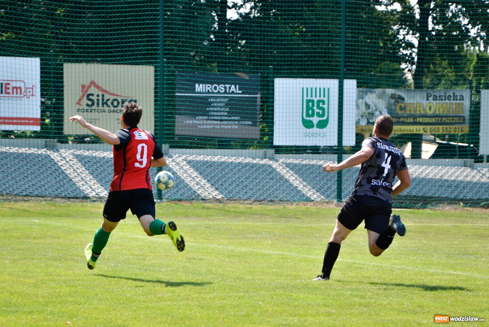 Zdjęcie w galerii na portalu naszwodzislaw.com: B klasa. Rezerwy Czarnych Gorzyce bez punktów w starciu w Owsiszczami [FOTO] wiadomości z regionu