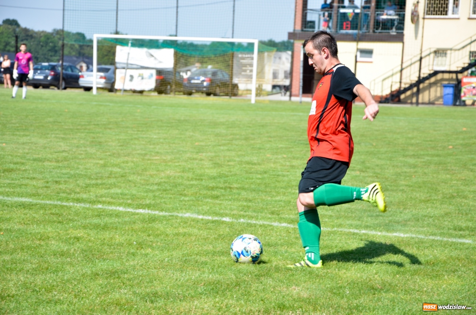 Zdjęcie w galerii na portalu naszwodzislaw.com: B klasa. Rezerwy Czarnych Gorzyce bez punktów w starciu w Owsiszczami [FOTO] wiadomości z regionu