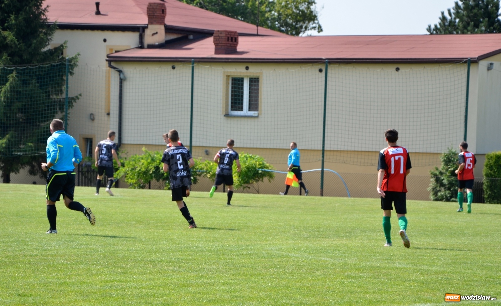 Zdjęcie w galerii na portalu naszwodzislaw.com: B klasa. Rezerwy Czarnych Gorzyce bez punktów w starciu w Owsiszczami [FOTO] wiadomości z regionu