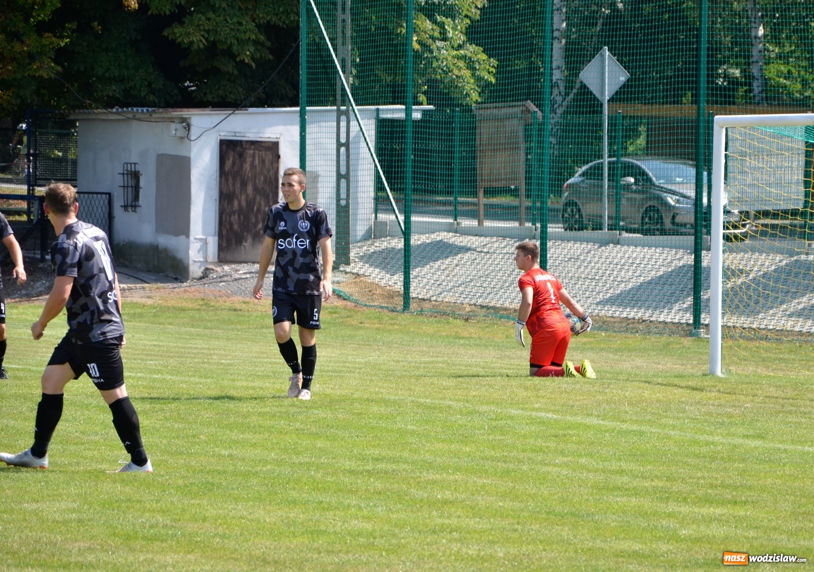 Zdjęcie w galerii na portalu naszwodzislaw.com: B klasa. Rezerwy Czarnych Gorzyce bez punktów w starciu w Owsiszczami [FOTO] wiadomości z regionu