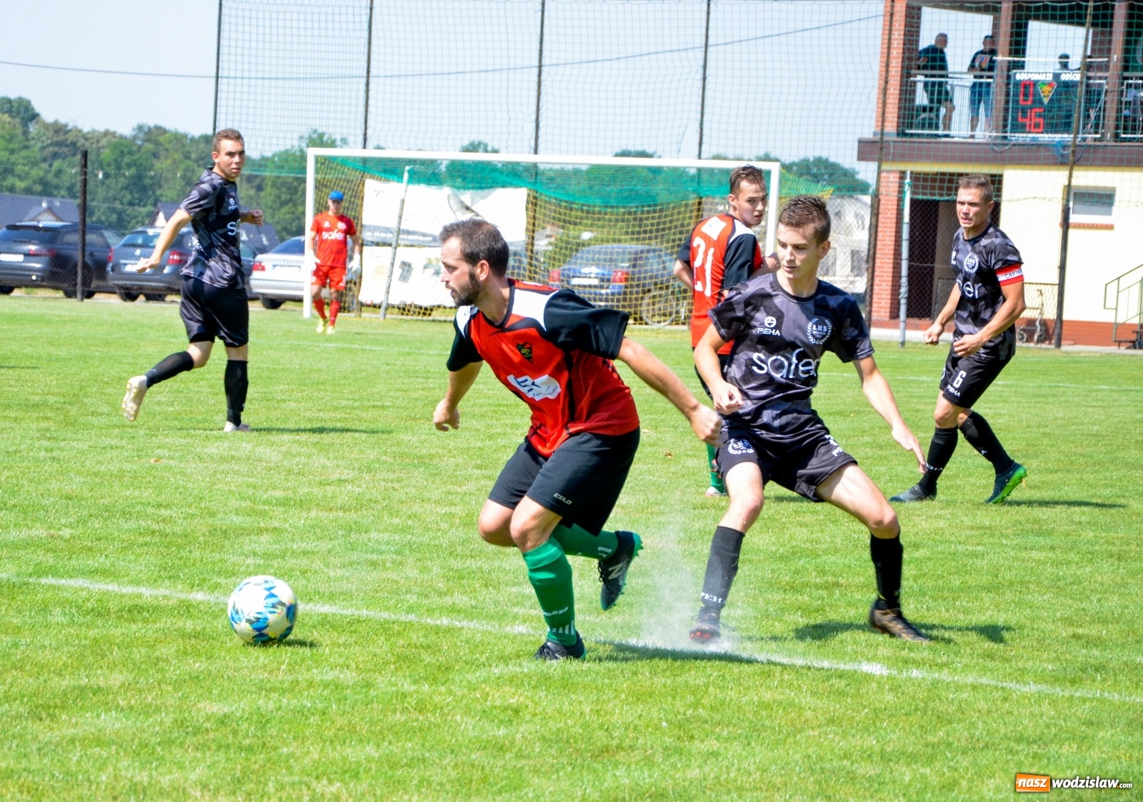 Zdjęcie w galerii na portalu naszwodzislaw.com: B klasa. Rezerwy Czarnych Gorzyce bez punktów w starciu w Owsiszczami [FOTO] wiadomości z regionu