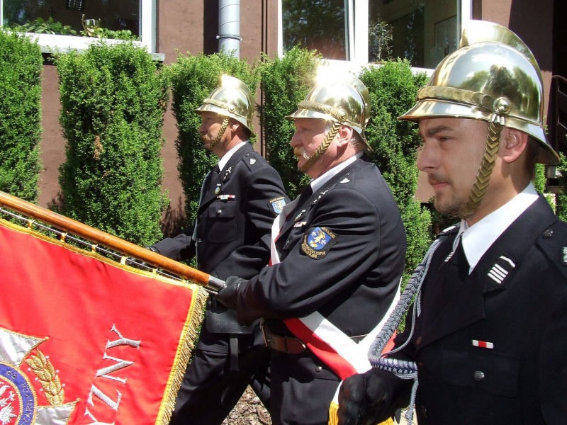 Zdjęcie w galerii na portalu naszwodzislaw.com: Dzień strażaka w komendzie wiadomości z regionu