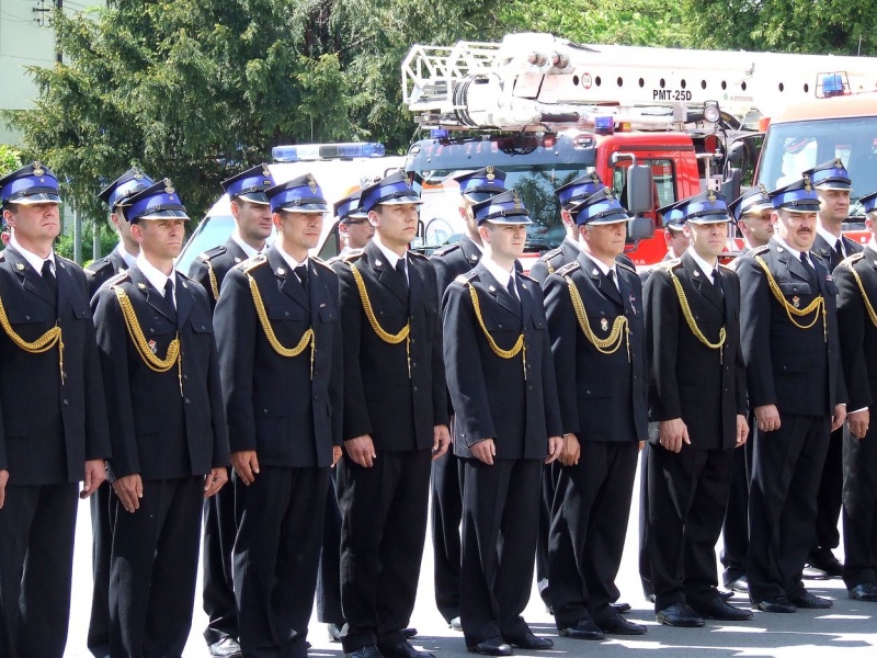 Zdjęcie w galerii na portalu naszwodzislaw.com: Dzień strażaka w komendzie wiadomości z regionu
