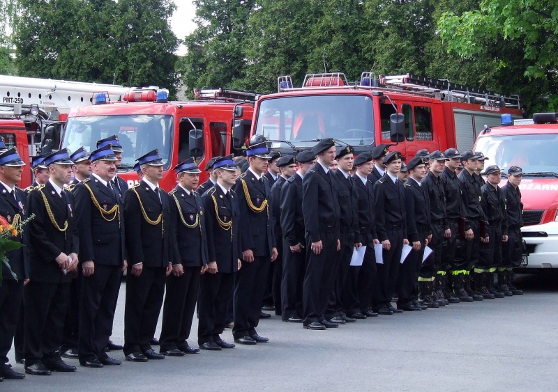 Zdjęcie w galerii na portalu naszwodzislaw.com: Dzień strażaka w komendzie wiadomości z regionu