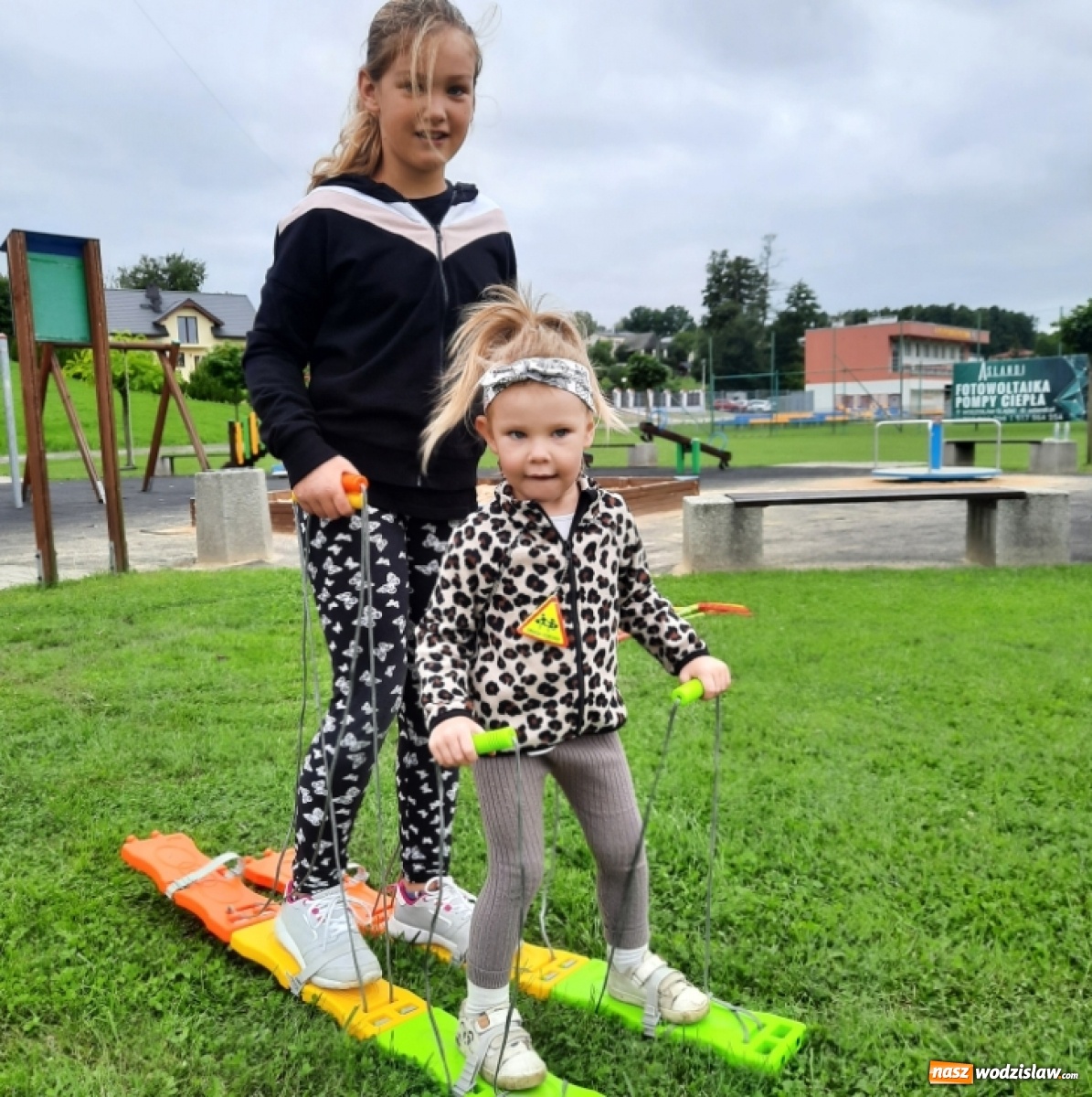 Zdjęcie w galerii na portalu naszwodzislaw.com: Deszczowe zakończenie wakacji w Połomi [FOTO] wiadomości z regionu