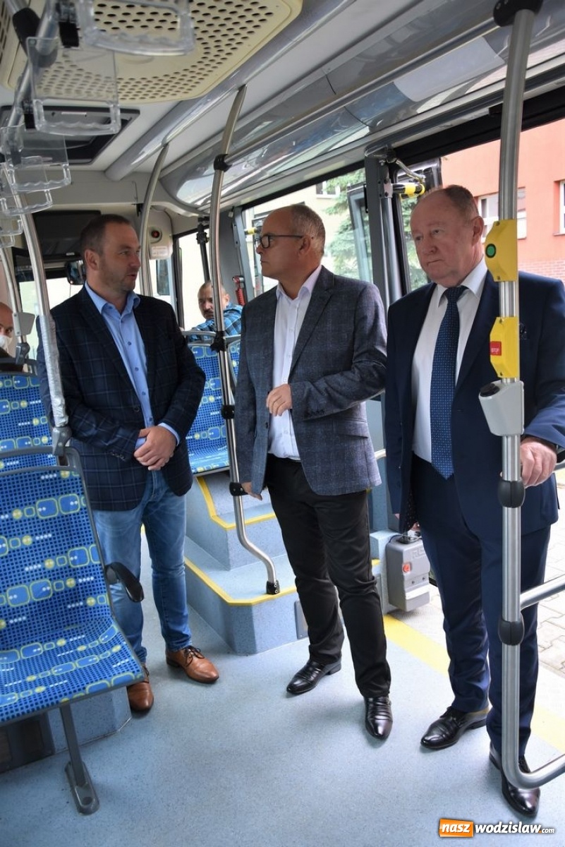 Zdjęcie w galerii na portalu naszwodzislaw.com: Elektryczny autobus na testach w powiecie wodzisławskim wiadomości z regionu