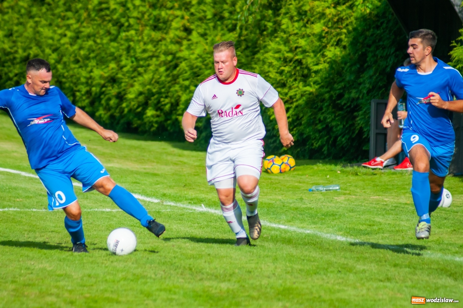 Zdjęcie w galerii na portalu naszwodzislaw.com: A klasa. Totalna demolka w Chałupkach [FOTO i WIDEO] wiadomości z regionu