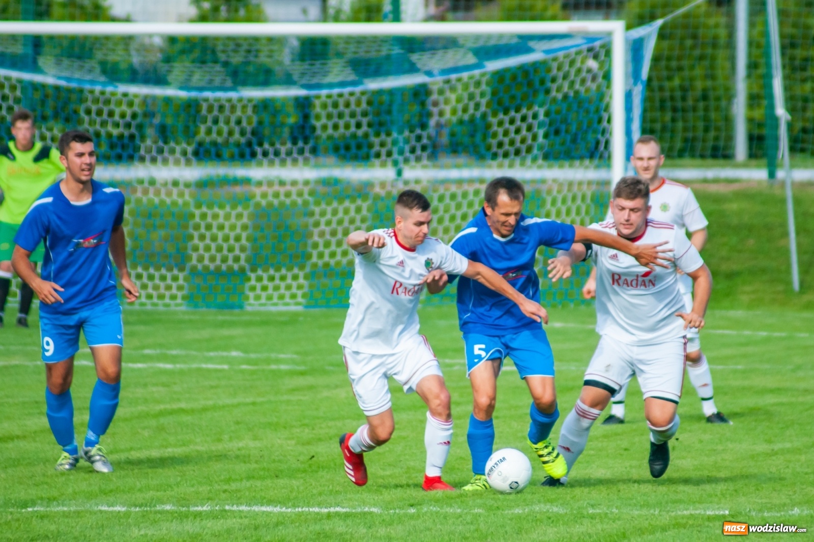 Zdjęcie w galerii na portalu naszwodzislaw.com: A klasa. Totalna demolka w Chałupkach [FOTO i WIDEO] wiadomości z regionu
