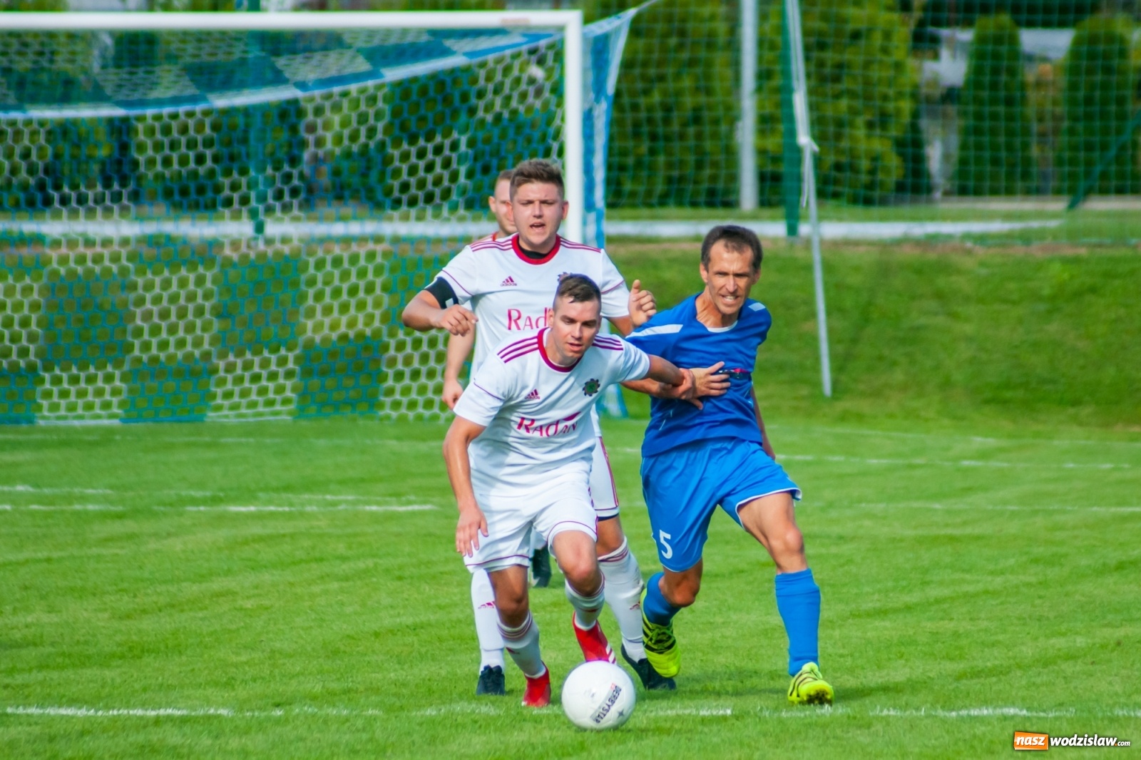 Zdjęcie w galerii na portalu naszwodzislaw.com: A klasa. Totalna demolka w Chałupkach [FOTO i WIDEO] wiadomości z regionu