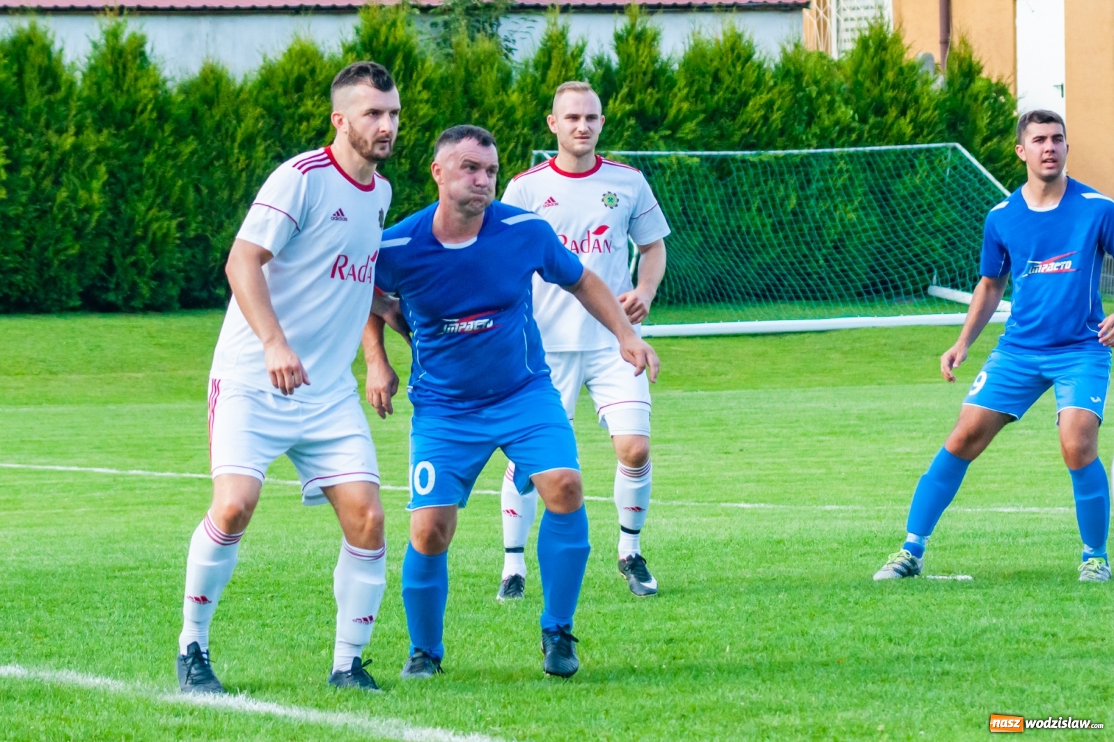 Zdjęcie w galerii na portalu naszwodzislaw.com: A klasa. Totalna demolka w Chałupkach [FOTO i WIDEO] wiadomości z regionu