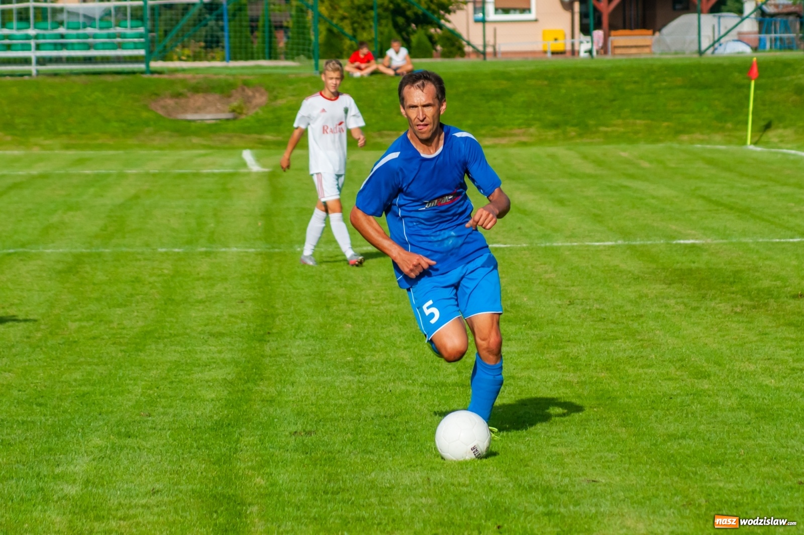 Zdjęcie w galerii na portalu naszwodzislaw.com: A klasa. Totalna demolka w Chałupkach [FOTO i WIDEO] wiadomości z regionu