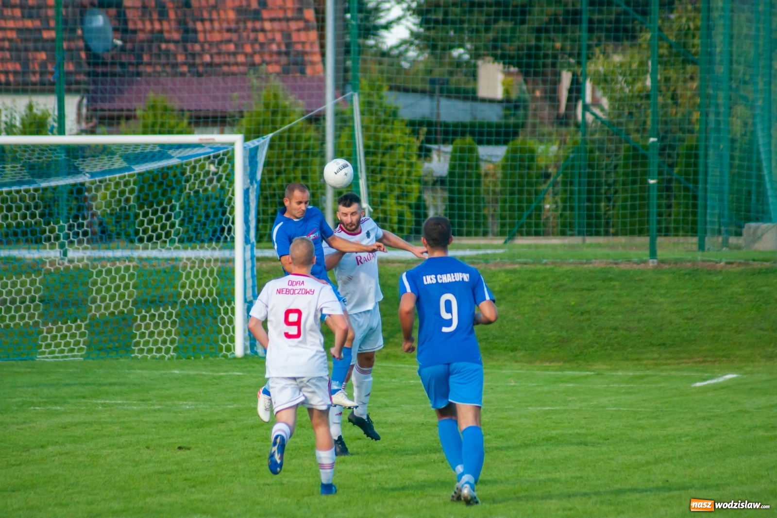 Zdjęcie w galerii na portalu naszwodzislaw.com: A klasa. Totalna demolka w Chałupkach [FOTO i WIDEO] wiadomości z regionu