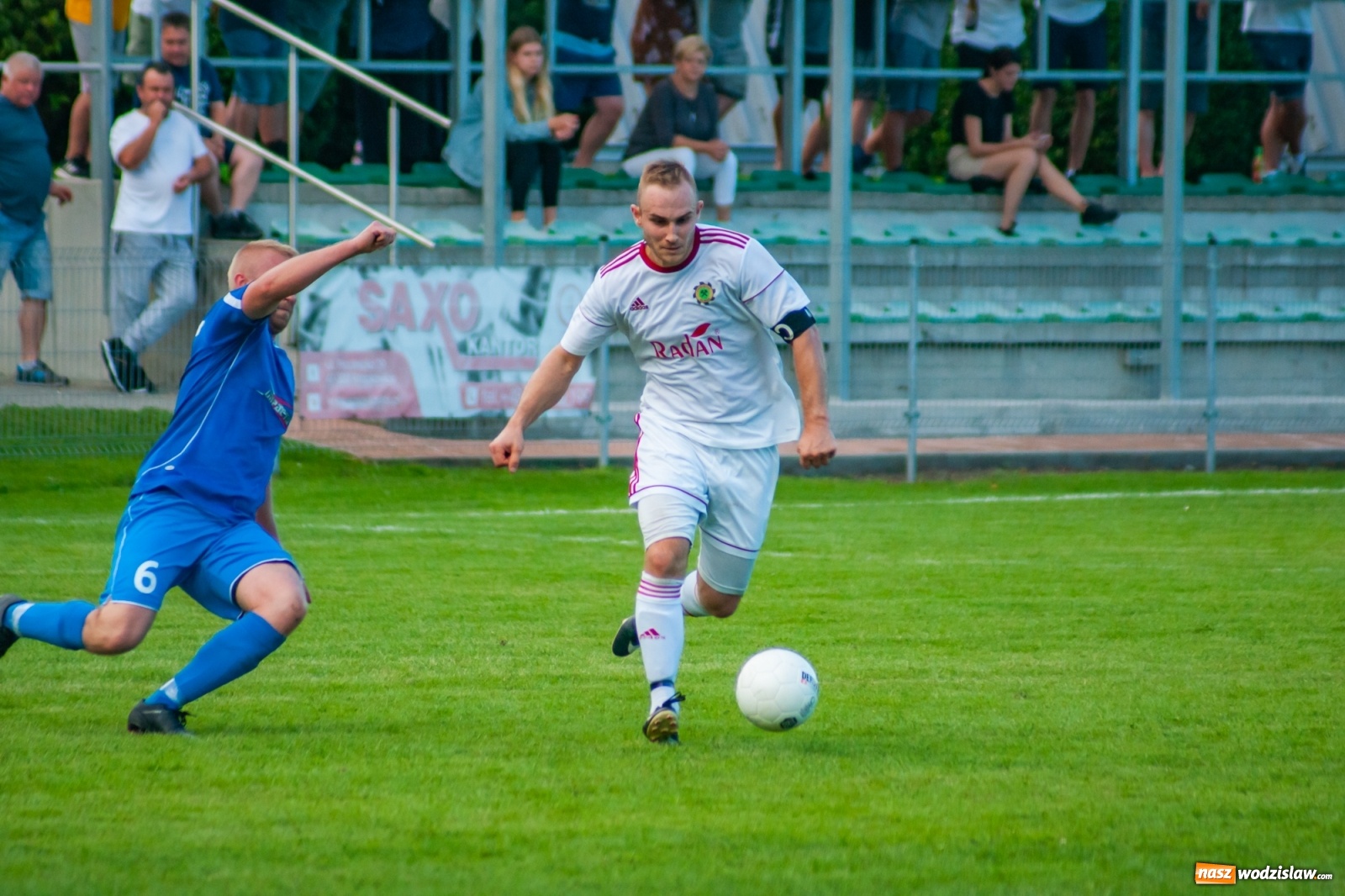 Zdjęcie w galerii na portalu naszwodzislaw.com: A klasa. Totalna demolka w Chałupkach [FOTO i WIDEO] wiadomości z regionu