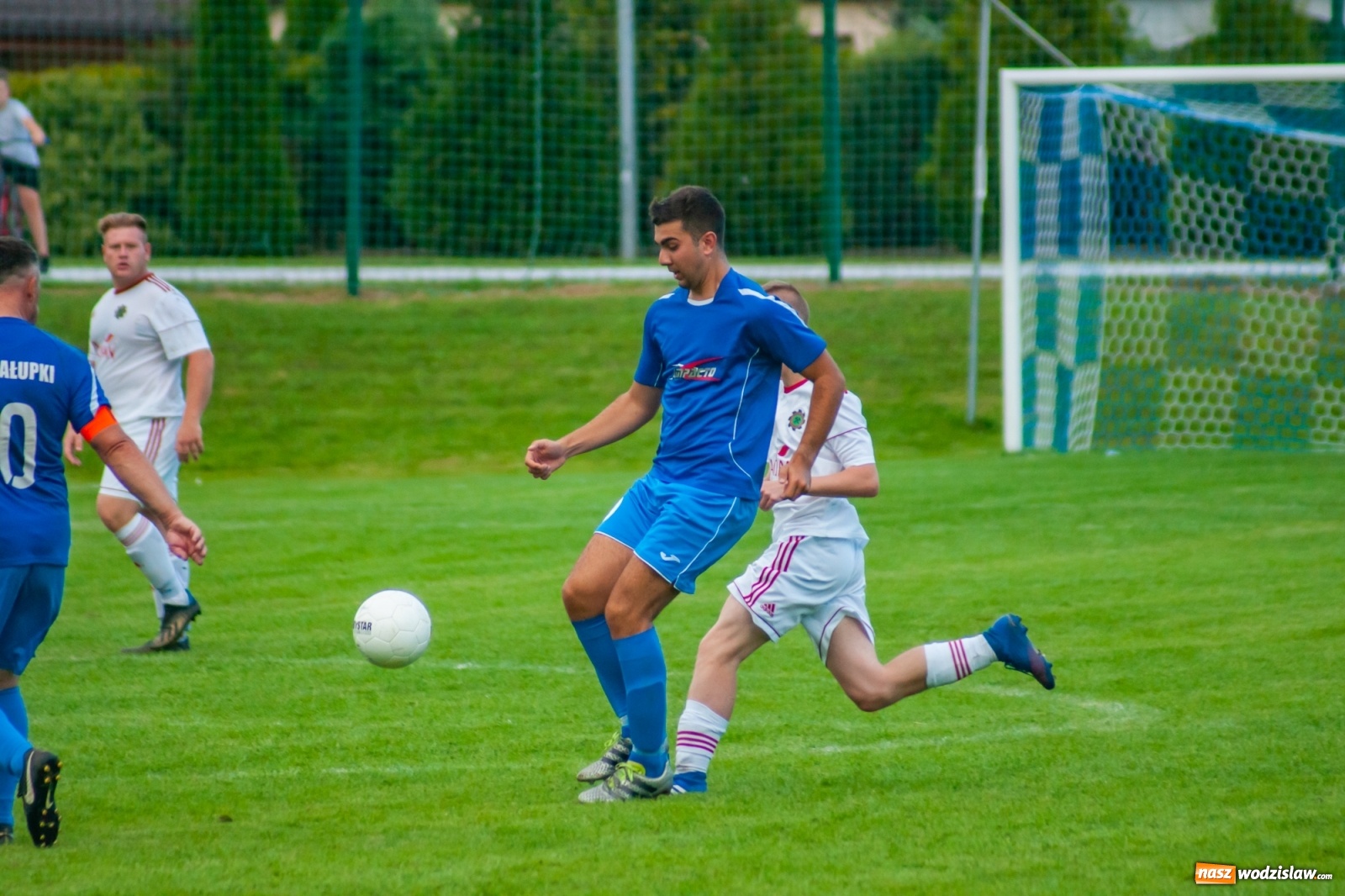 Zdjęcie w galerii na portalu naszwodzislaw.com: A klasa. Totalna demolka w Chałupkach [FOTO i WIDEO] wiadomości z regionu