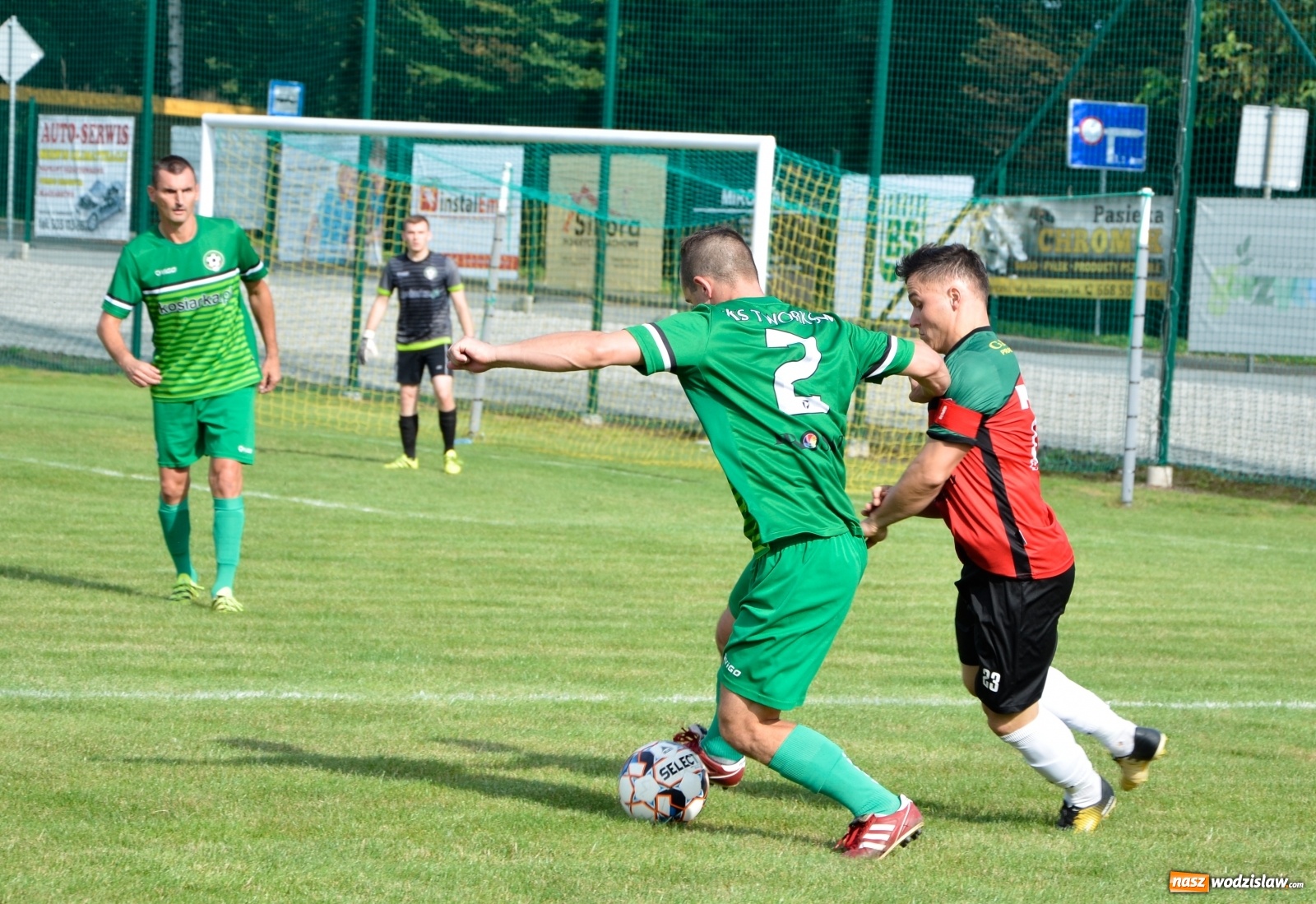 Zdjęcie w galerii na portalu naszwodzislaw.com: Czarni rozbili Tworków i zostali liderem [FOTO] wiadomości z regionu