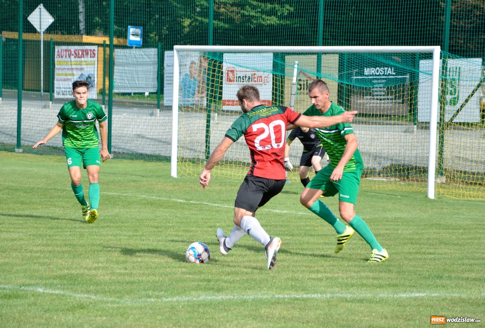 Zdjęcie w galerii na portalu naszwodzislaw.com: Czarni rozbili Tworków i zostali liderem [FOTO] wiadomości z regionu