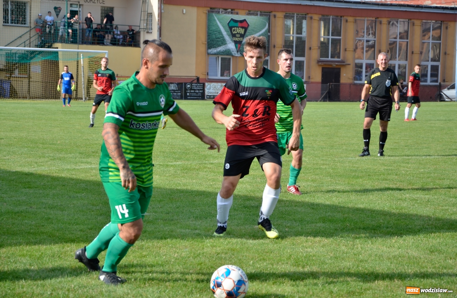 Zdjęcie w galerii na portalu naszwodzislaw.com: Czarni rozbili Tworków i zostali liderem [FOTO] wiadomości z regionu