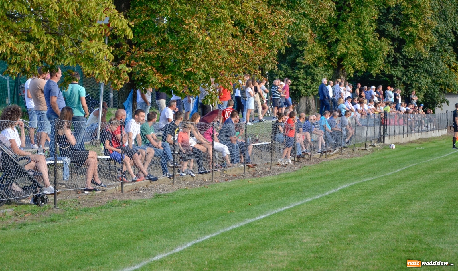 Zdjęcie w galerii na portalu naszwodzislaw.com: Czarni rozbili Tworków i zostali liderem [FOTO] wiadomości z regionu