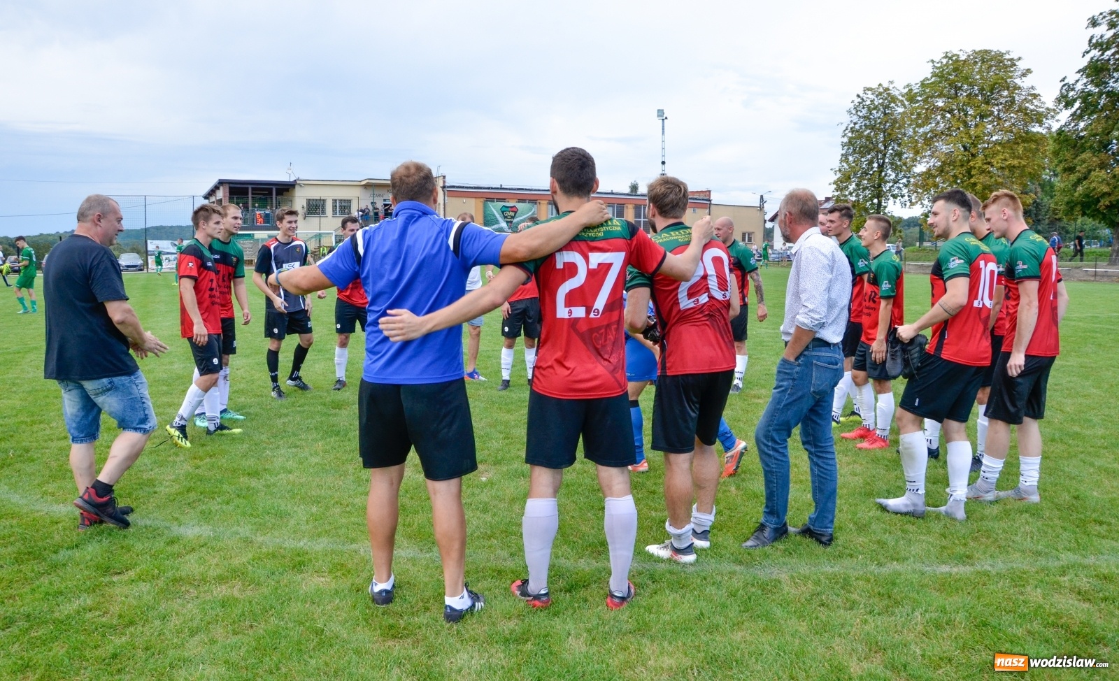 Zdjęcie w galerii na portalu naszwodzislaw.com: Czarni rozbili Tworków i zostali liderem [FOTO] wiadomości z regionu