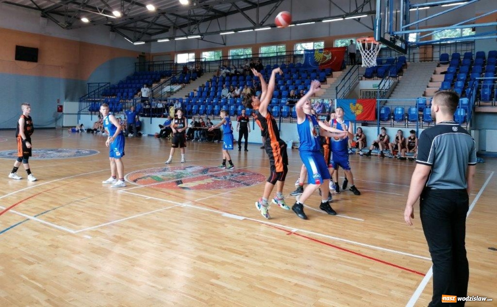 Zdjęcie w galerii na portalu naszwodzislaw.com: Dobry występ koszykarzy MKS Wodzisław w nieoficjalnych mistrzostwach Polski w Radomiu [FOTO] wiadomości z regionu