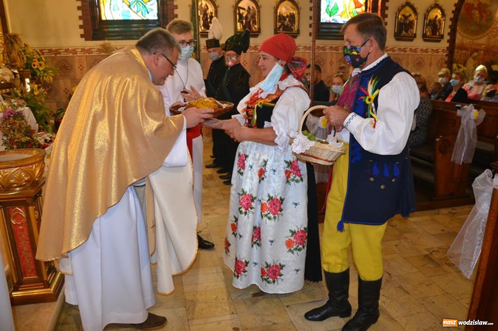 Zdjęcie w galerii na portalu naszwodzislaw.com: Gmina Mszana dziękowała za plony [FOTO] wiadomości z regionu