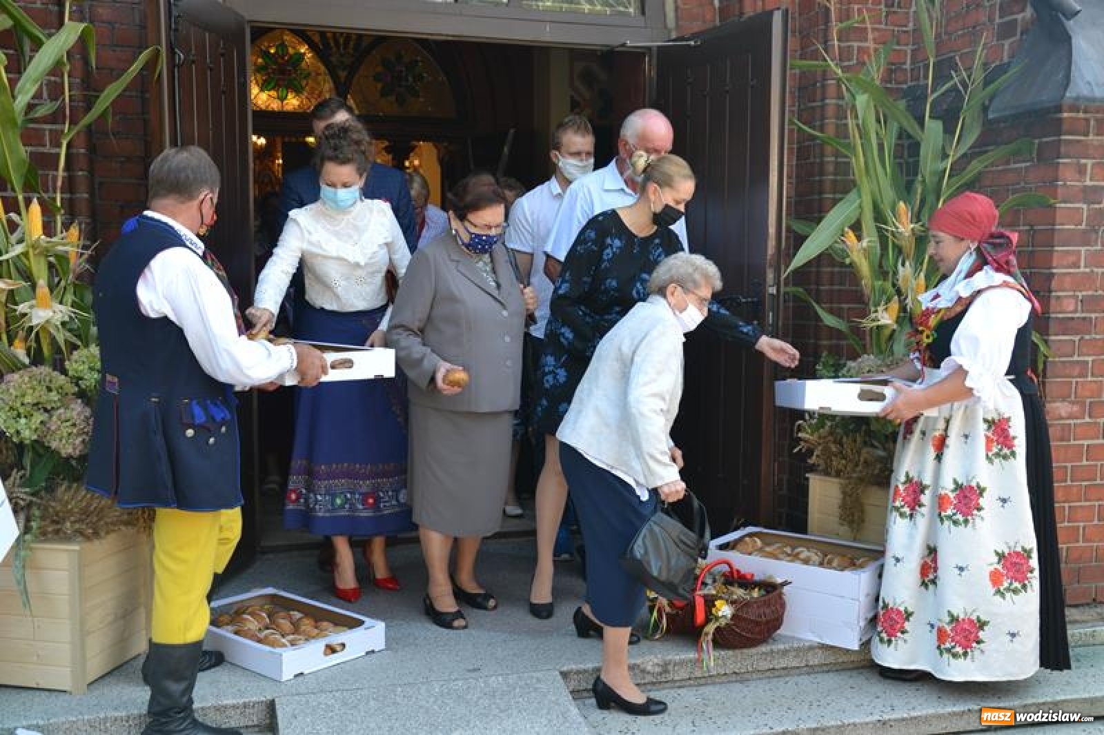 Zdjęcie w galerii na portalu naszwodzislaw.com: Gmina Mszana dziękowała za plony [FOTO] wiadomości z regionu