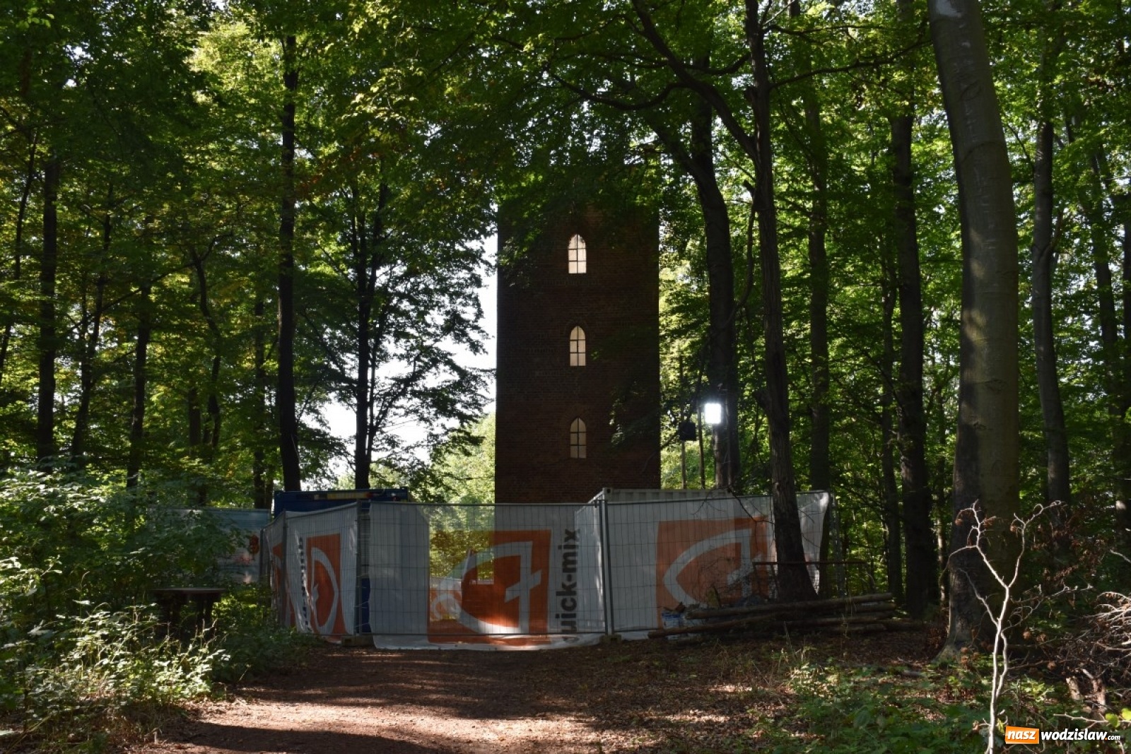 Zdjęcie w galerii na portalu naszwodzislaw.com: Ruszyły prace przy wodzisławskiej Baszcie wiadomości z regionu