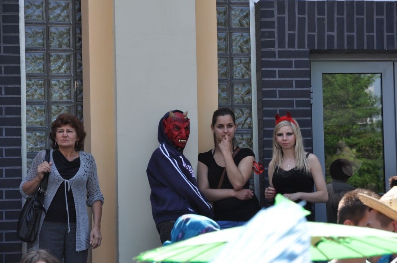 Zdjęcie w galerii na portalu naszwodzislaw.com: Nasi bawili się dzisiaj u sąsiadów wiadomości z regionu