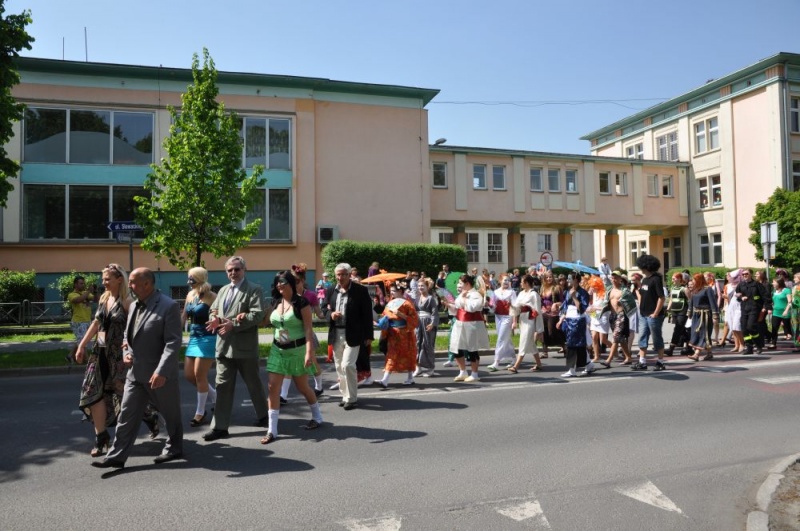 Zdjęcie w galerii na portalu naszwodzislaw.com: Nasi bawili się dzisiaj u sąsiadów wiadomości z regionu