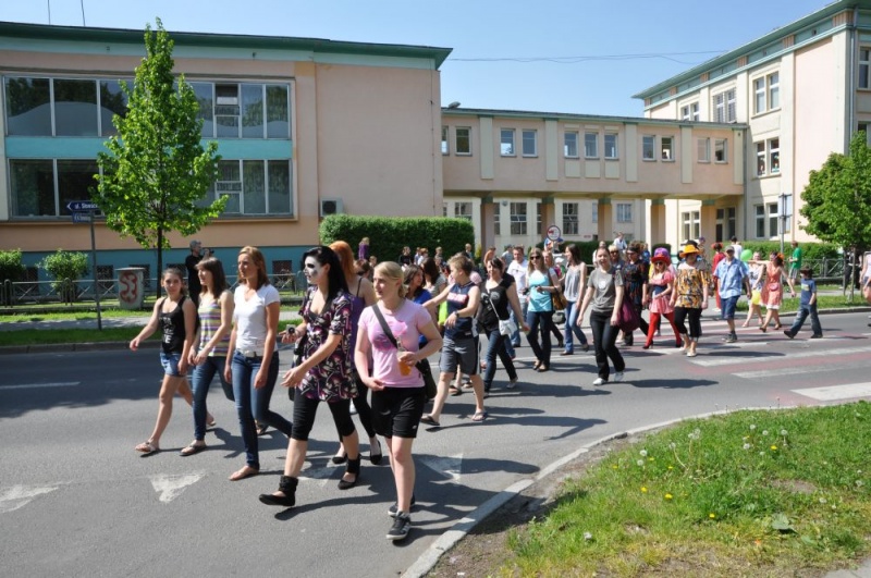 Zdjęcie w galerii na portalu naszwodzislaw.com: Nasi bawili się dzisiaj u sąsiadów wiadomości z regionu