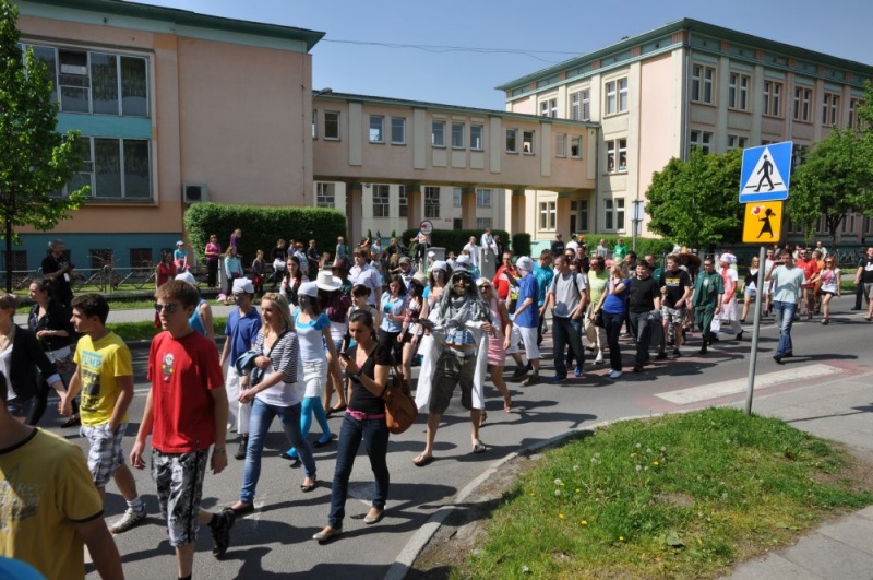 Zdjęcie w galerii na portalu naszwodzislaw.com: Nasi bawili się dzisiaj u sąsiadów wiadomości z regionu