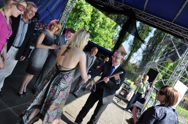 Zdjęcie w galerii na portalu naszwodzislaw.com: Nasi bawili się dzisiaj u sąsiadów wiadomości z regionu