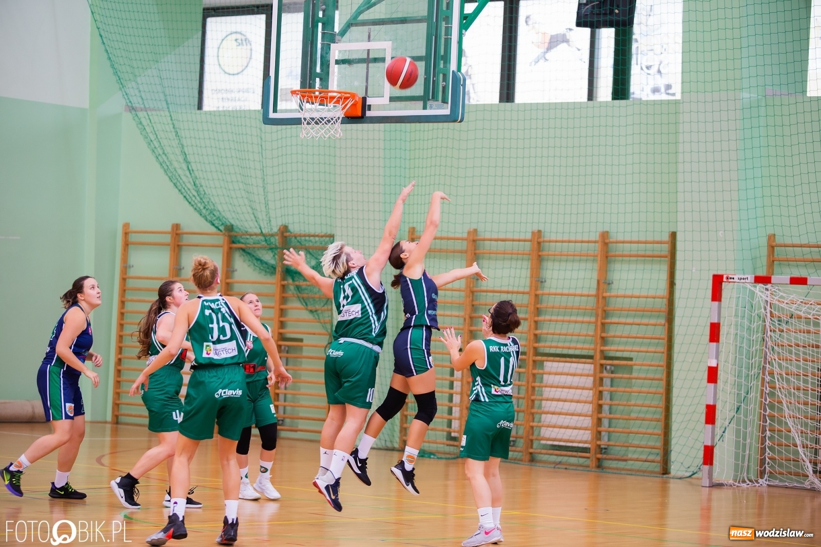 Zdjęcie w galerii na portalu naszwodzislaw.com: Wodzisławska Olimpia zwycięska w Raciborzu [FOTO] wiadomości z regionu