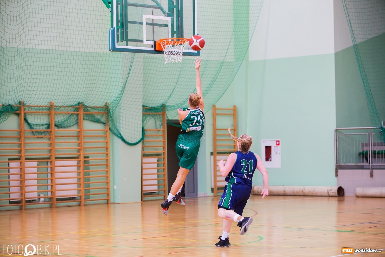 Zdjęcie w galerii na portalu naszwodzislaw.com: Wodzisławska Olimpia zwycięska w Raciborzu [FOTO] wiadomości z regionu