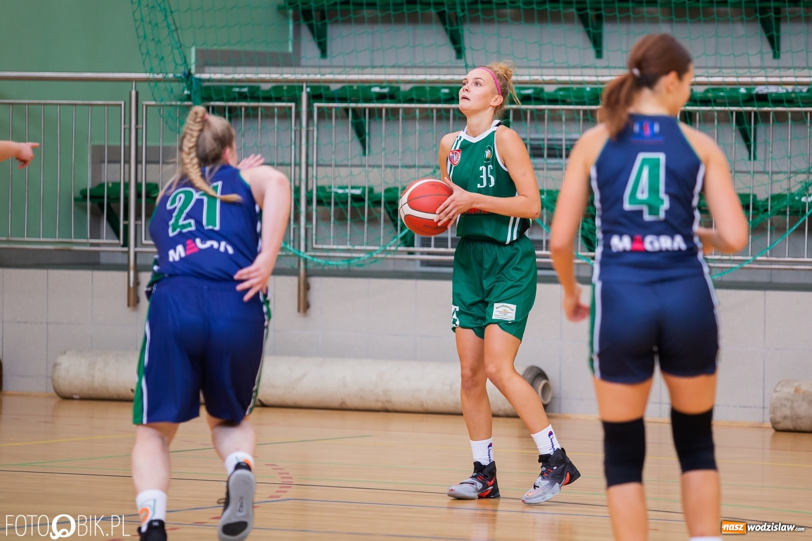 Zdjęcie w galerii na portalu naszwodzislaw.com: Wodzisławska Olimpia zwycięska w Raciborzu [FOTO] wiadomości z regionu