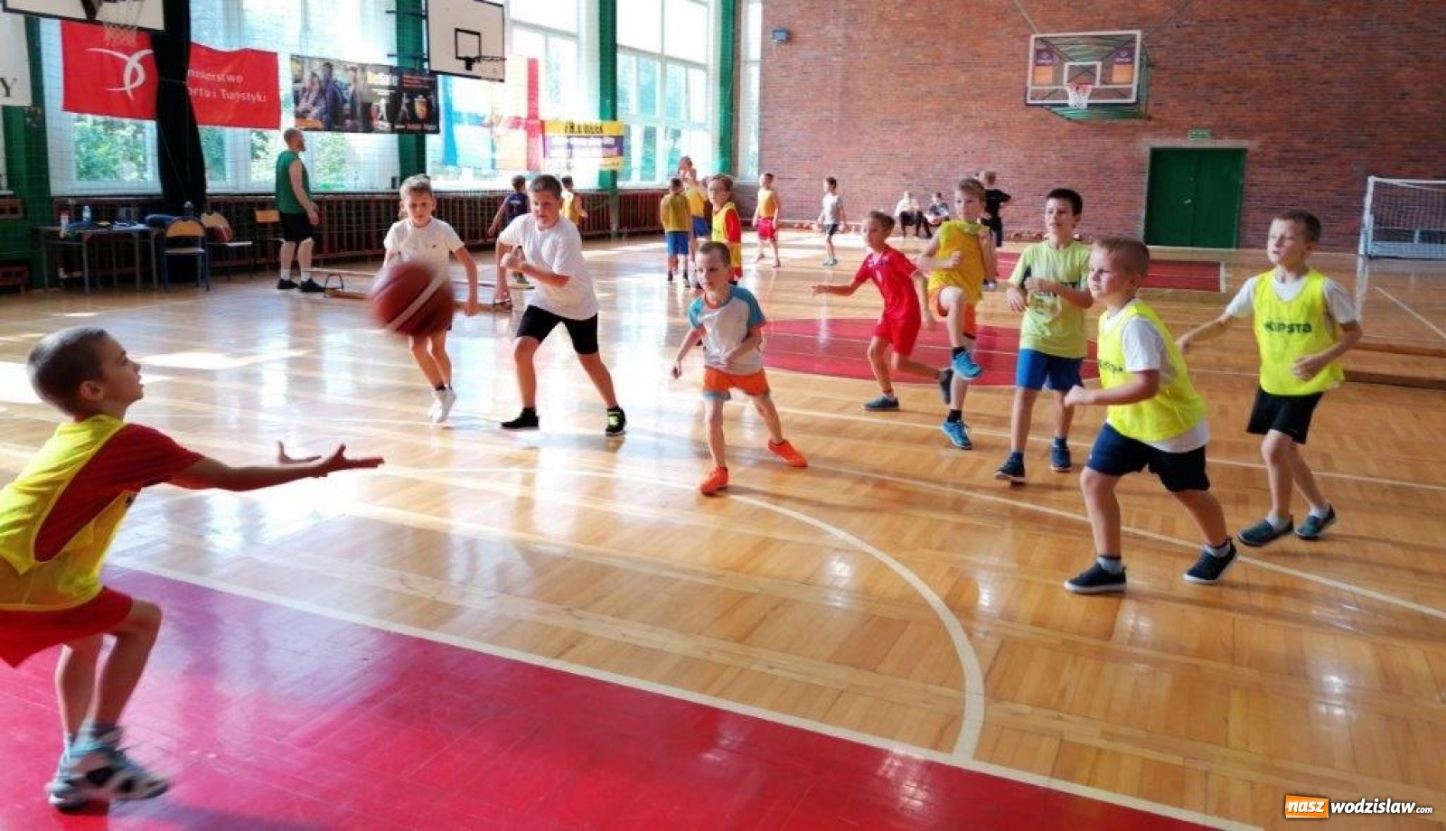 Zdjęcie w galerii na portalu naszwodzislaw.com: Najmłodsi koszykarze MKS Wodzisław rozpoczęli treningi wiadomości z regionu