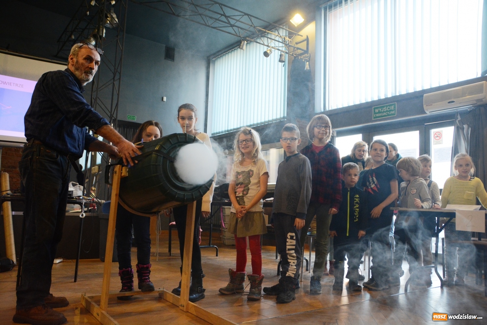 Zdjęcie w galerii na portalu naszwodzislaw.com: Trwają zapisy na zajęcia w WCK wiadomości z regionu